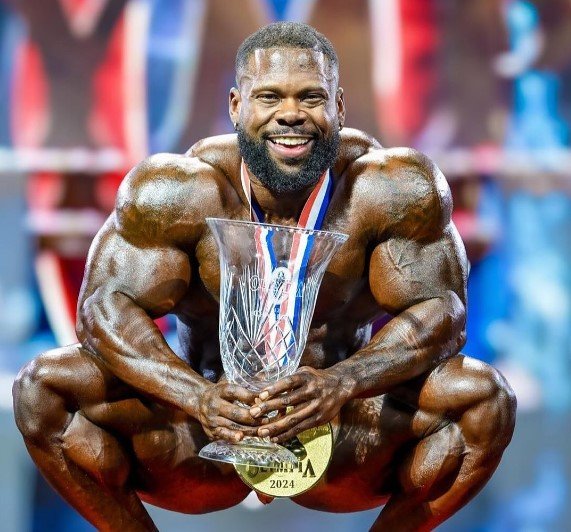 Keone Pearson campeón del Olympia 2024