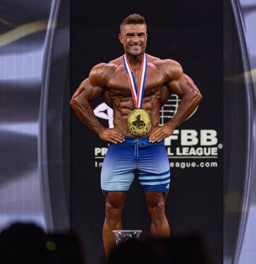 Ryan Terry campeón del Olympia 2024 en Men's Physique